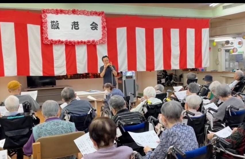 介護施設で演奏してきました